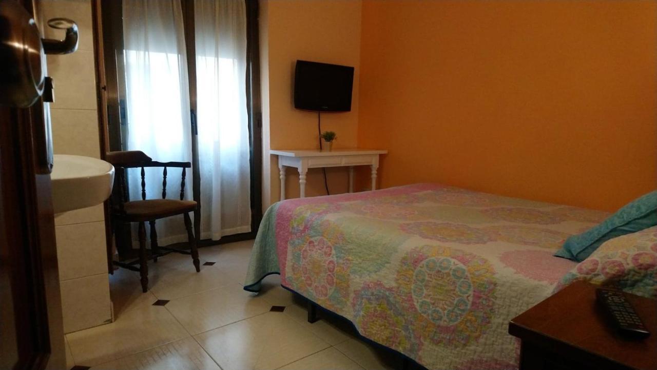 Hostal Don Jaime I Y II Segovia Eksteriør billede