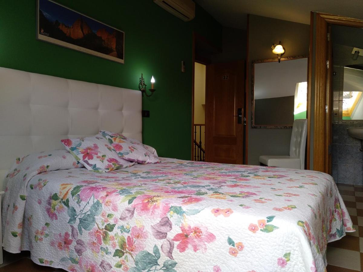 Hostal Don Jaime I Y II Segovia Eksteriør billede