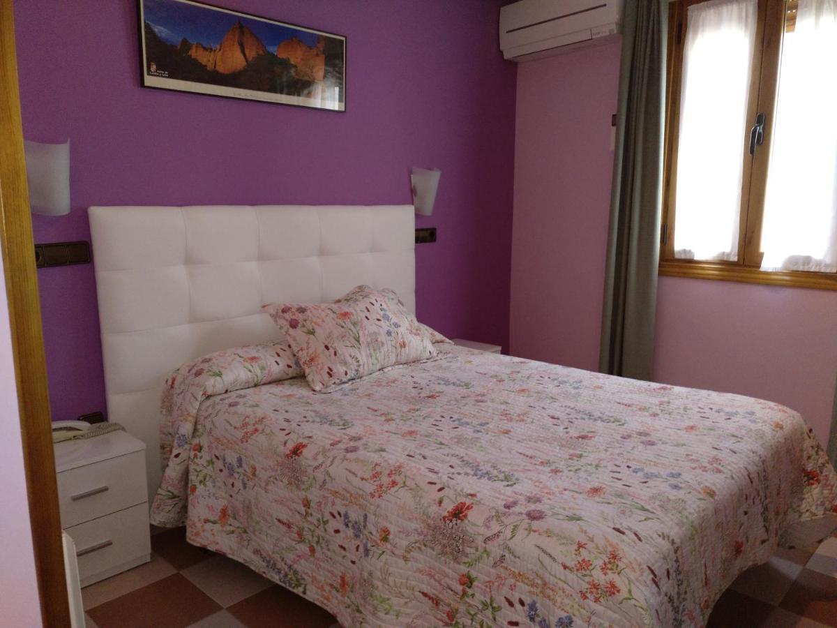 Hostal Don Jaime I Y II Segovia Eksteriør billede