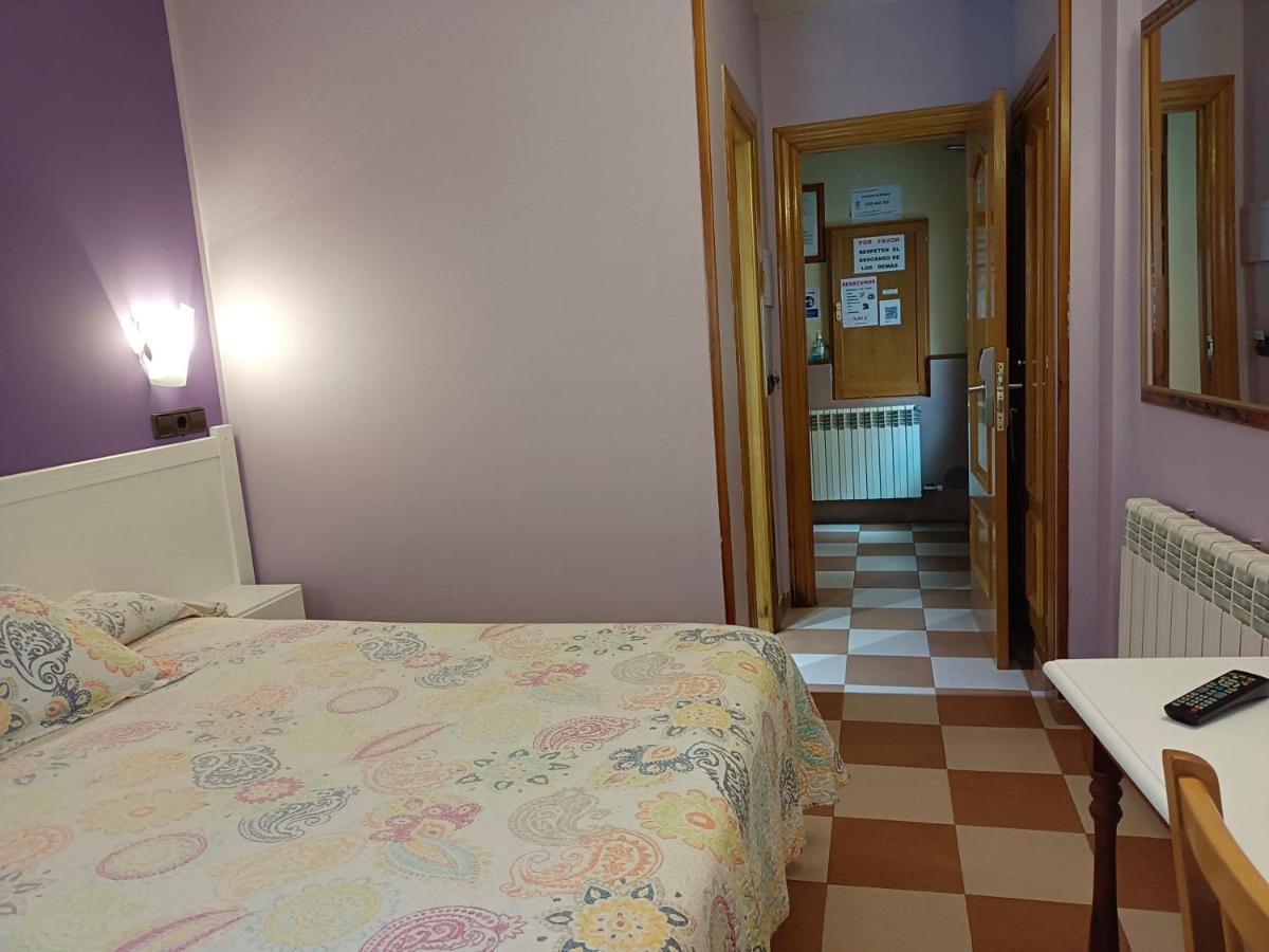 Hostal Don Jaime I Y II Segovia Eksteriør billede