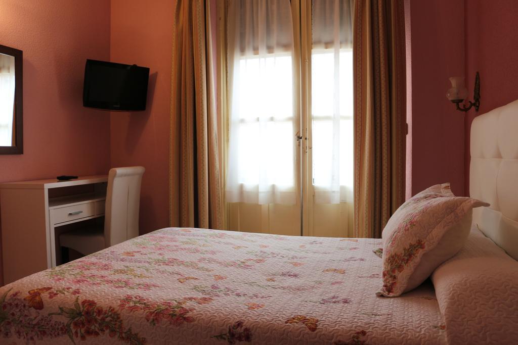 Hostal Don Jaime I Y II Segovia Eksteriør billede