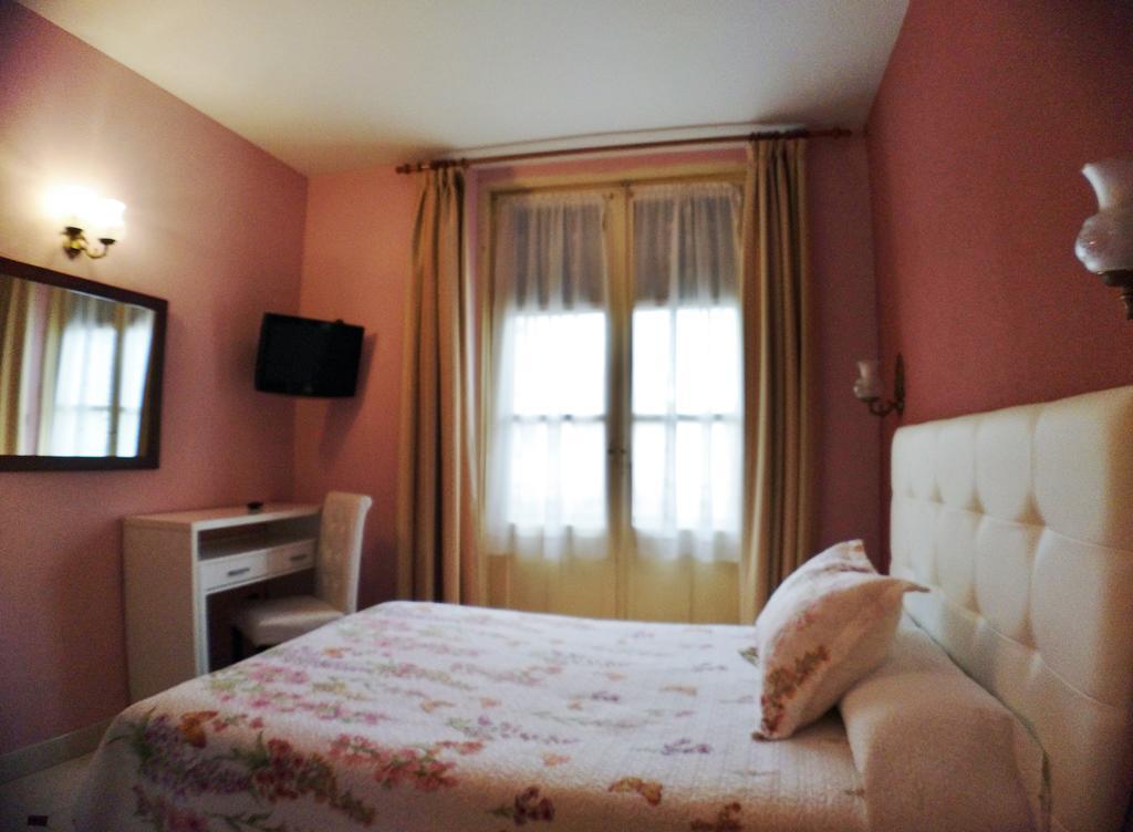 Hostal Don Jaime I Y II Segovia Eksteriør billede