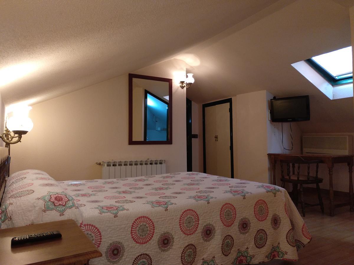 Hostal Don Jaime I Y II Segovia Eksteriør billede